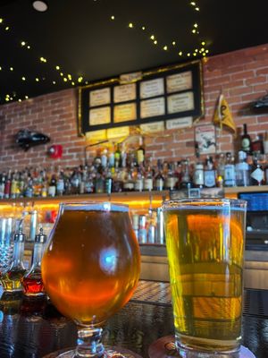 Pitt's Pub by null
