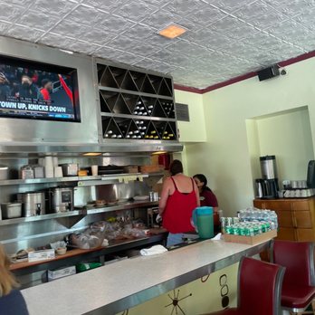 Howley's Restaurant - Diners Near Me - West Palm Beach, Florida