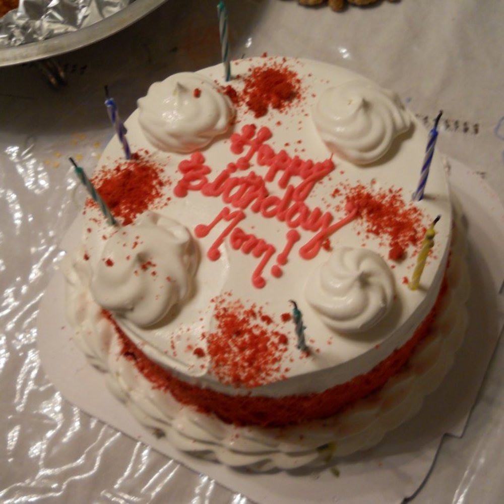 red velvet ice cream cake