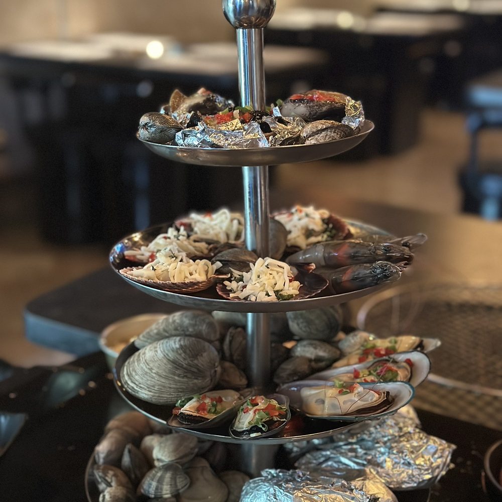 Burnin' Shell - set - Seafood Near Me - Los Angeles, California