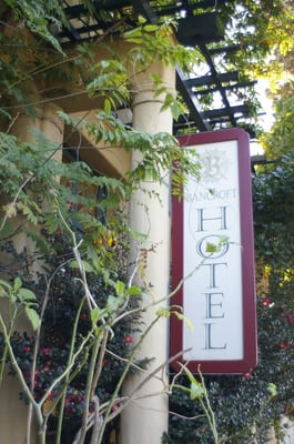 Bancroft Hotel by null