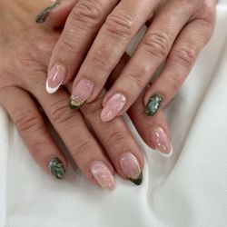 Polish Nail Spa - Nails by Huyen