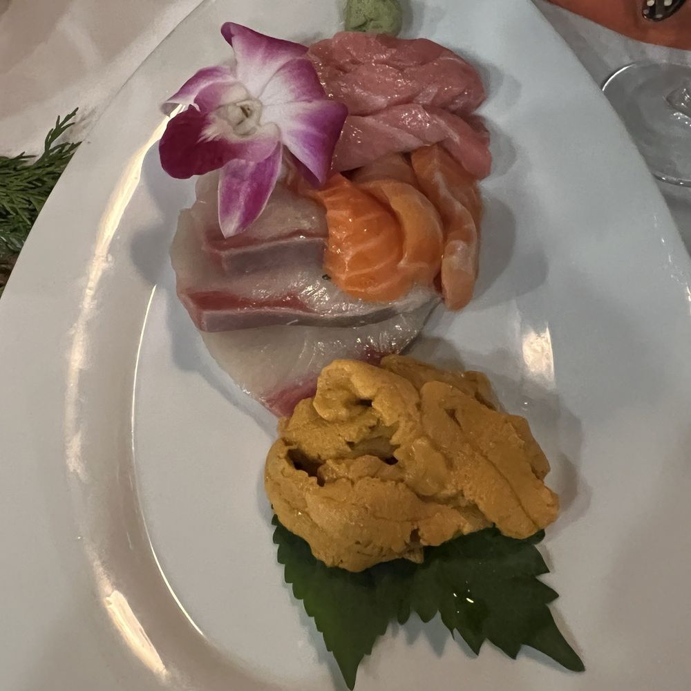 Arte Cafe - Sushi sampler - New American Near Me - Bellflower, California Arte Cafe - Sushi sampler - New American Near Me - Bellflower, California