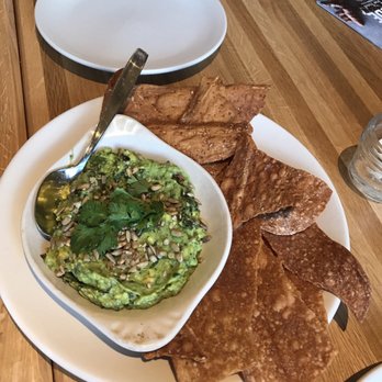 True Food Kitchen - Guacamole - Vegetarian Near Me - Naples, Florida True Food Kitchen - Guacamole - Vegetarian Near Me - Naples, Florida