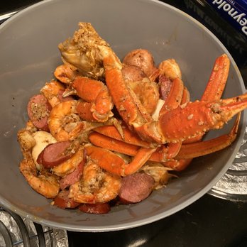 Yami Crab - Snow crab and shrimp boil for 2 - Seafood Near Me - Warner Robins, Georgia