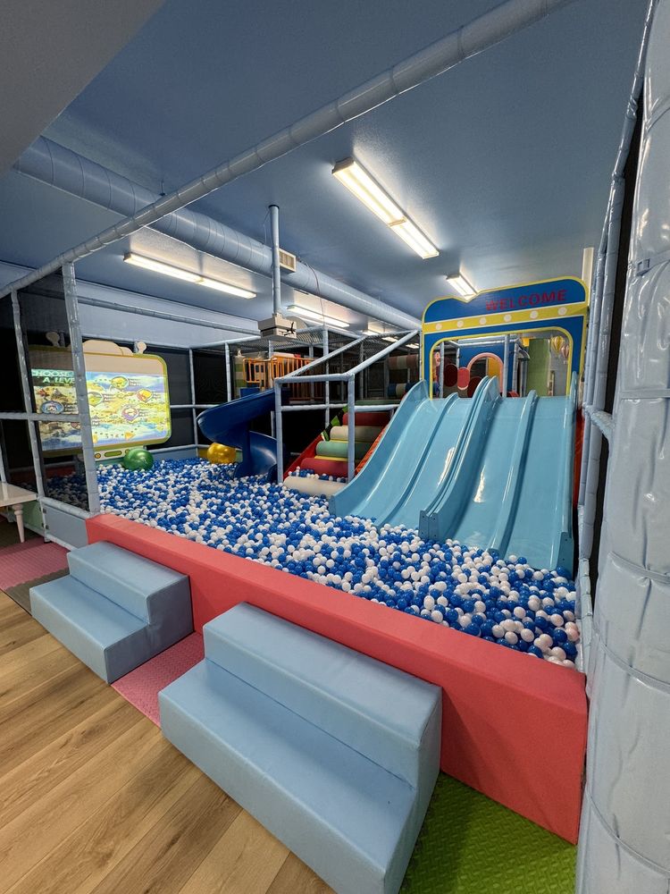 FANTASY WORLD INDOOR PLAYGROUND 15 Photos 7252 Reseda Blvd, Reseda