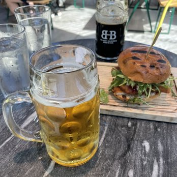 Willkommen - Schnitzel Sandwich , Hella Sexy - 32oz Draft, and a stout (forgot the name) - German Near Me - San Francisco, California Willkommen - Schnitzel Sandwich , Hella Sexy - 32oz Draft, and a stout (forgot the name) - German Near Me - San Francisco, California
