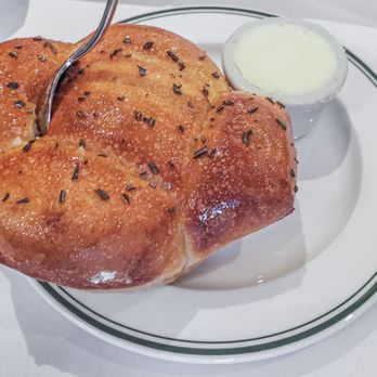 Smith & Wollensky - Burlington - Bread and butter - New American Near Me - Burlington, Massachusetts Smith & Wollensky - Burlington - Bread and butter - New American Near Me - Burlington, Massachusetts