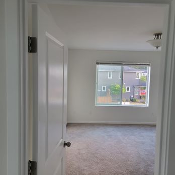 R-I Painting - Painters Near Me R-I Painting - Painters Near Me