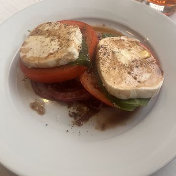 Annunciation - Caprese salad special - Cajun/Creole Near Me - New Orleans, Louisiana Annunciation - Caprese salad special - Cajun/Creole Near Me - New Orleans, Louisiana