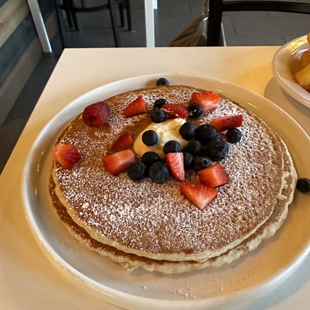 Aromas-Coffeeshop - Pancake - Desserts Near Me - St. Cloud, Florida