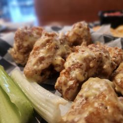 The Slice - Garlic parmesan wings