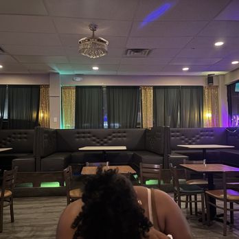 ENVEE Restaurant & Bar - Fish & Chips Near Me - Columbia, South Carolina