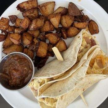 Dunn Rite Cafe - Breakfast Tacos - Breakfast & Brunch Near Me - Decatur, Texas