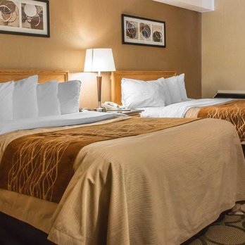 Comfort Inn - Hotels Near Me - Dryden, Ontario