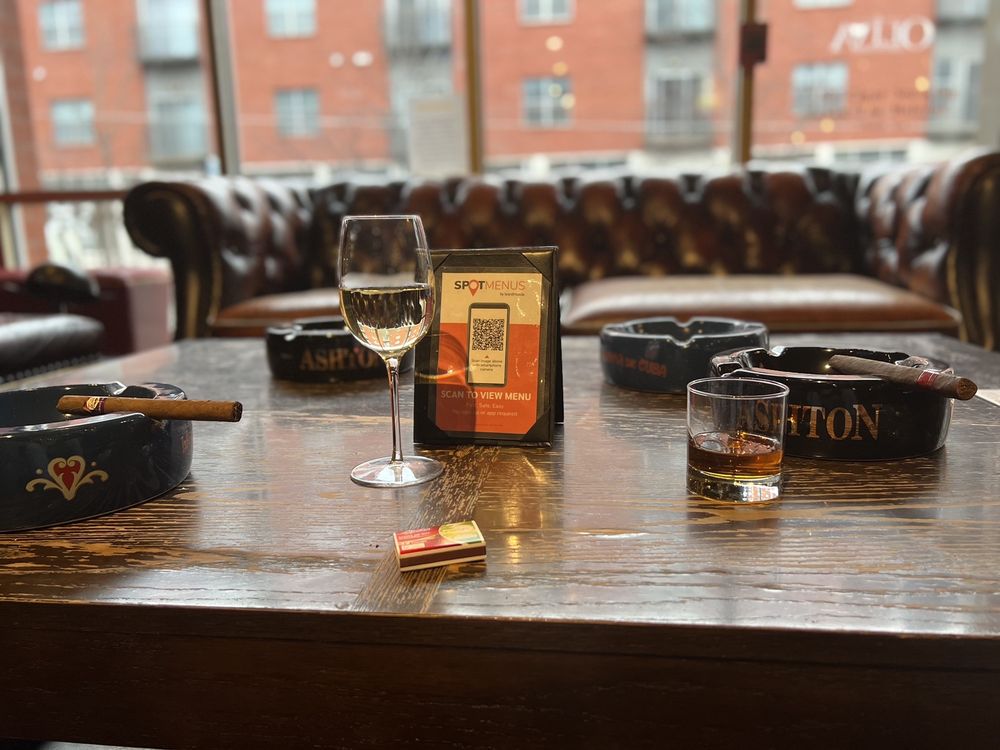 Highland Cigar, Atlanta Roadtrippers