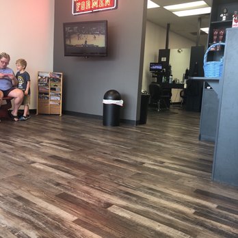 Big League Haircuts - Spacious waiting room to entertain kids - Hair Salons Near Me - Union, Kentucky Big League Haircuts - Spacious waiting room to entertain kids - Hair Salons Near Me - Union, Kentucky