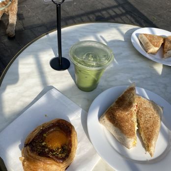 Bisou - Apricot and pistachio pastry, veggie burrito, vegan chorizo burrito, iced matcha - Coffee & Tea Near Me - Kansas City, Missouri