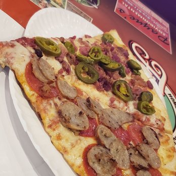 Fishhawk Pizza - Pizza by the slice - New American Near Me - Lithia, Florida