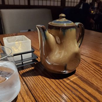 Takumi-Tei - Beautiful teapot - Japanese Near Me - Lake Buena Vista, Florida Takumi-Tei - Beautiful teapot - Japanese Near Me - Lake Buena Vista, Florida