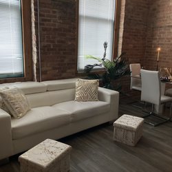 Affordable Furniture & Carpet - Ppl Rob the store manager pic this white Italian style like ivory sofa for me? I asked him to find me something modern and chic? Cute huh?