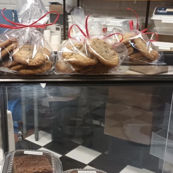 Long Beach Creamery - Other yummy items - cookies and cake. - Ice Cream & Frozen Yogurt Near Me - Long Beach, California Long Beach Creamery - Other yummy items - cookies and cake. - Ice Cream & Frozen Yogurt Near Me - Long Beach, California