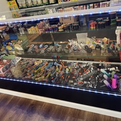 Oxford Smoke Shop Tobacco Outlet - Grinder, one hitter, Glass Pipe, bowl, oil burner, Ash catcher, pipes, con cob pipe, Dabs pickers, animal glass pipe,