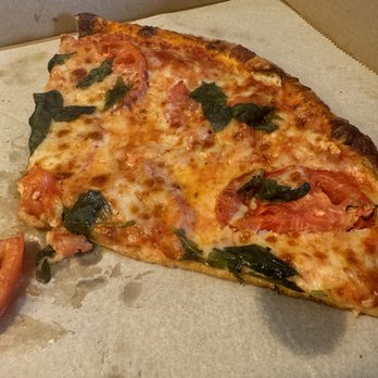 Cosmo's Pizzeria Southern Shores at the Market Place - Margherita - Italian Near Me - Southern Shores, North Carolina