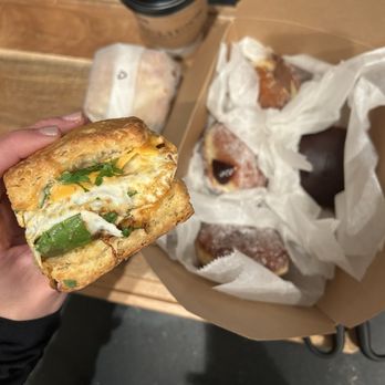 Julien's Farm Store - Egg parsley avocado and cheese sandwich and donuts - Breakfast & Brunch Near Me - Granby, Connecticut Julien's Farm Store - Egg parsley avocado and cheese sandwich and donuts - Breakfast & Brunch Near Me - Granby, Connecticut