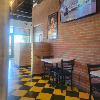 DHC Chicken - Back of restaurant. - Korean Near Me - Columbus, Ohio