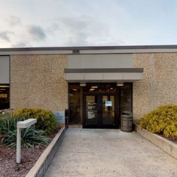 Bank of America Financial Center - Storefront