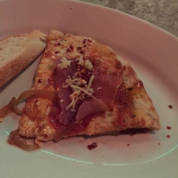 Pizza e Birra - Pepperoni and Caramelized Onion pizza - Pizza Near Me - San Juan, Puerto Rico