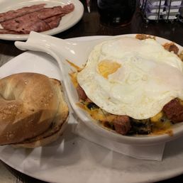 Hot Links, Mushrooms and Onion Skillet