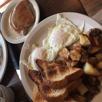 Otto's Place - New American Near Me - Galena, Illinois