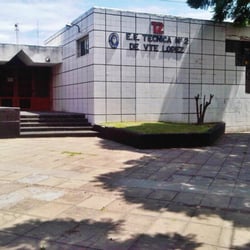 Escuela de Educación Técnica 2 - Fachada