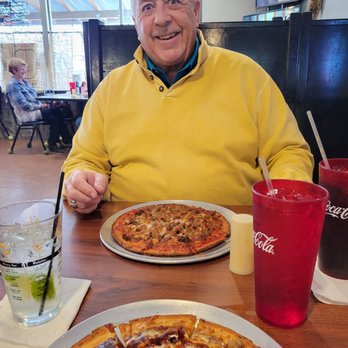 Hanks Corner Grille - One happy camper with his sausage pizza - Sports Bars Near Me - Tracy City, Tennessee Hanks Corner Grille - One happy camper with his sausage pizza - Sports Bars Near Me - Tracy City, Tennessee