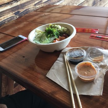 Island Fin Poke - Hawaiian Near Me - Worcester, Massachusetts