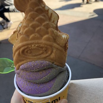 Somisomi - Upside down ube and black sesame swirl - Ice Cream & Frozen Yogurt Near Me - Irvine, California Somisomi - Upside down ube and black sesame swirl - Ice Cream & Frozen Yogurt Near Me - Irvine, California