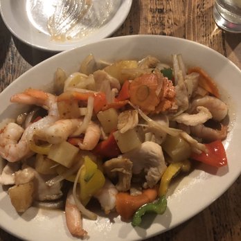 Thai Flavors - Thai Near Me - Des Moines, Iowa
