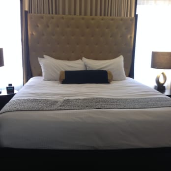 Kimpton George Hotel - King Sized Bed with the most comfortable bedding on the Planet in the Presidential Suite - Hotels Near Me - Washington, DC, District of Columbia