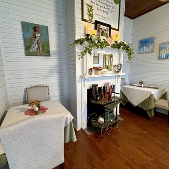 Anna's Tea Room - Inside - Tea Rooms Near Me - Springfield, Georgia Anna's Tea Room - Inside - Tea Rooms Near Me - Springfield, Georgia