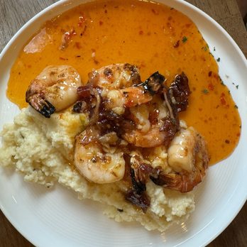 Morea Restaurant - Shrimp and grits - New American Near Me - Oxford, Connecticut