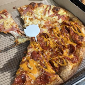 Pizza Guys - Half Hawaiian Delight, half Spicy Chipotle Pepperoni Pizza - Pizza Near Me - San Jose, California Pizza Guys - Half Hawaiian Delight, half Spicy Chipotle Pepperoni Pizza - Pizza Near Me - San Jose, California