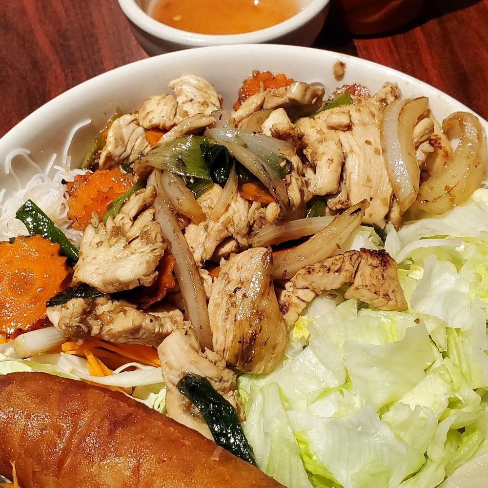 Chokdee Thai Cuisine of Manor - Lemongrass noodles. My new fave! - Thai Near Me - Manor, Texas
