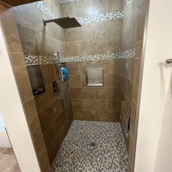 J Henry Construction - Custom shower installed