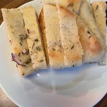 Babbo Italian Eatery - Bread and dipping oil - Pizza Near Me - Phoenix, Arizona