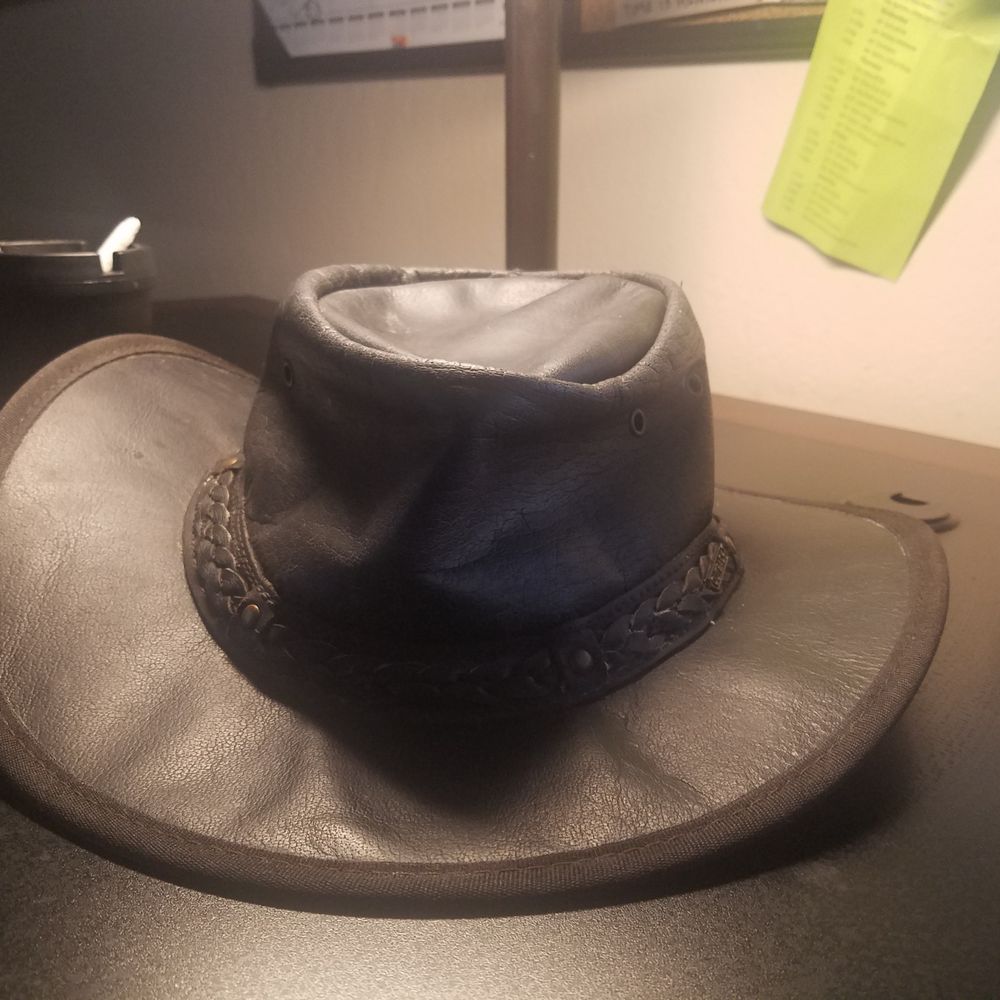 Outback Trading Company - the portion that holds the shape of the hat at top is too thin - Fashion Near Me - Oxford, Pennsylvania Outback Trading Company - the portion that holds the shape of the hat at top is too thin - Fashion Near Me - Oxford, Pennsylvania
