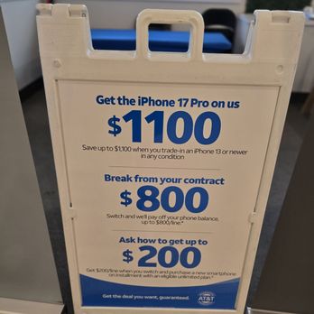 AT&T Store - Mobile Phones Near Me - Palm Desert, California AT&T Store - Mobile Phones Near Me - Palm Desert, California