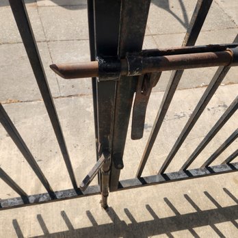 Neza Iron Works - Repair metal lock - Fences & Gates Near Me - Oakland, California