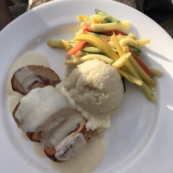 PIER 22 - New American Near Me - Bradenton, Florida